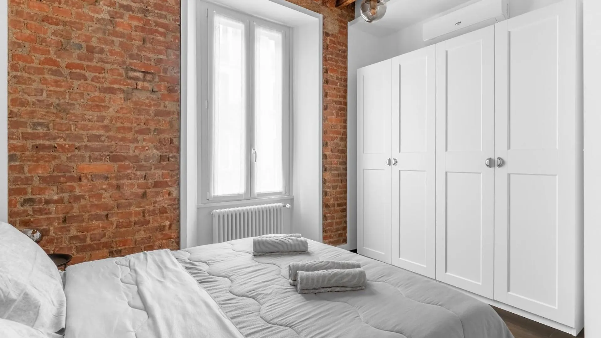 Apartman Cre12 -Loreto - Duomo- Design - Elegant - Modern Milánó