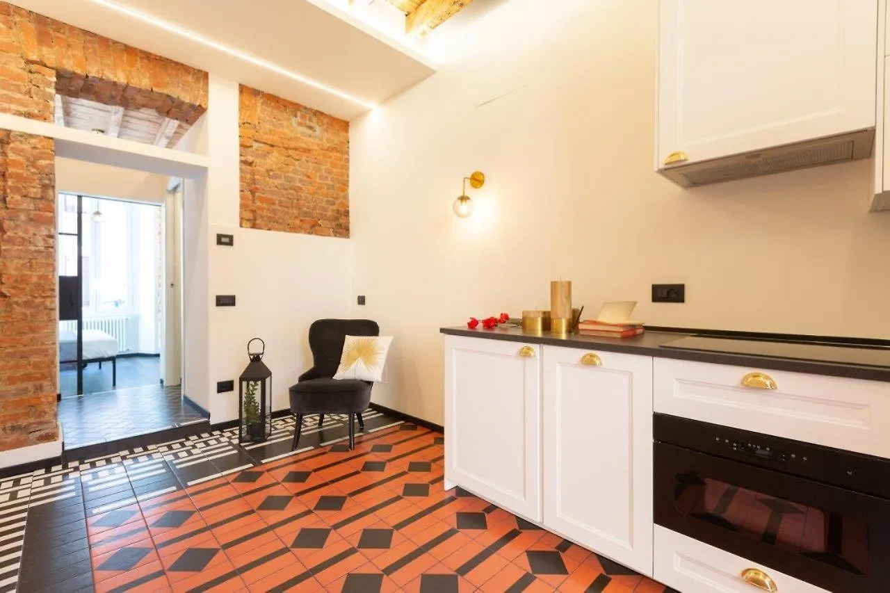 Cre12 -Loreto - Duomo- Design - Elegant - Modern Milan