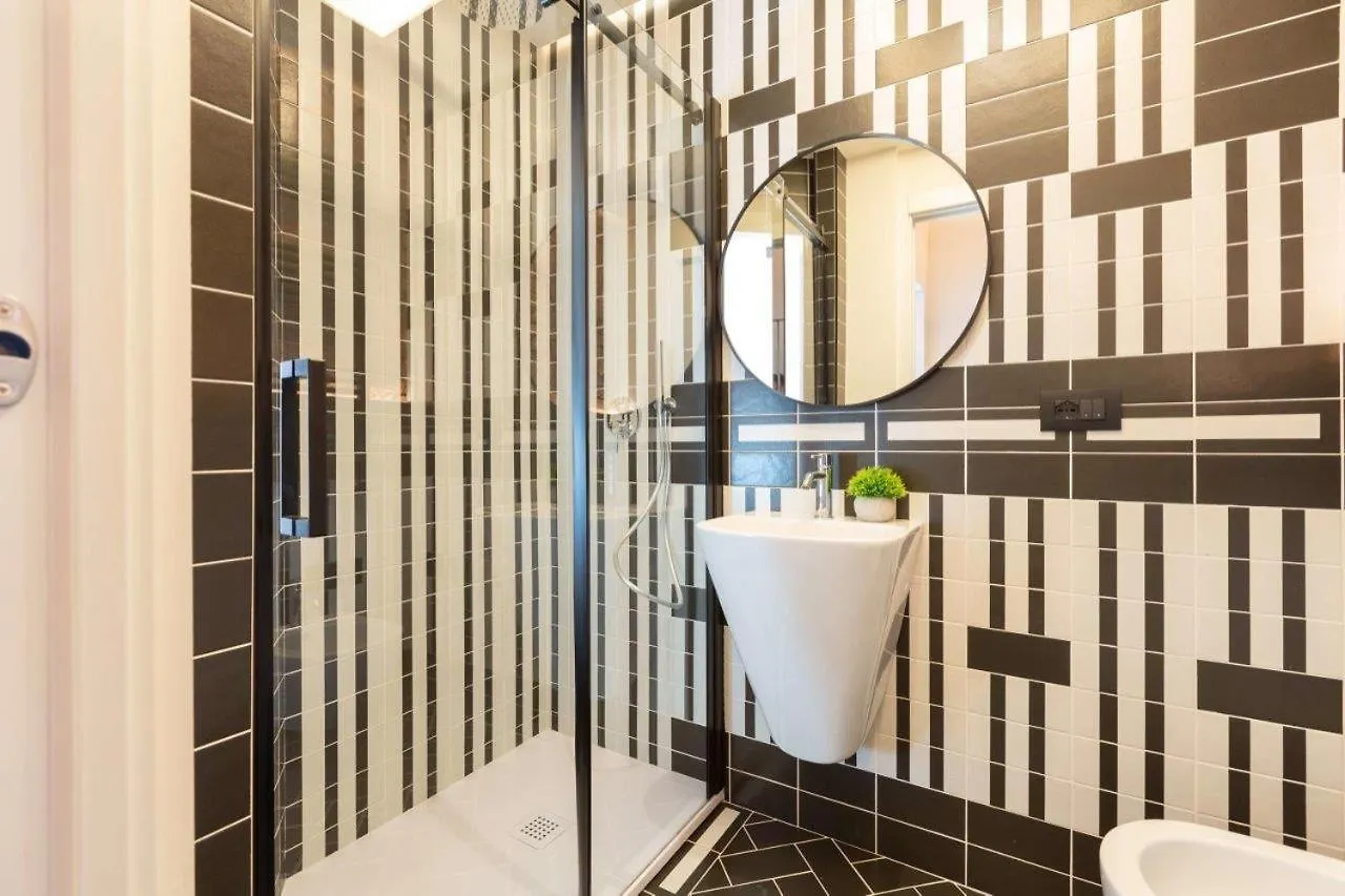 Apartment Cre12 -Loreto - Duomo- Design - Elegant - Modern Milan